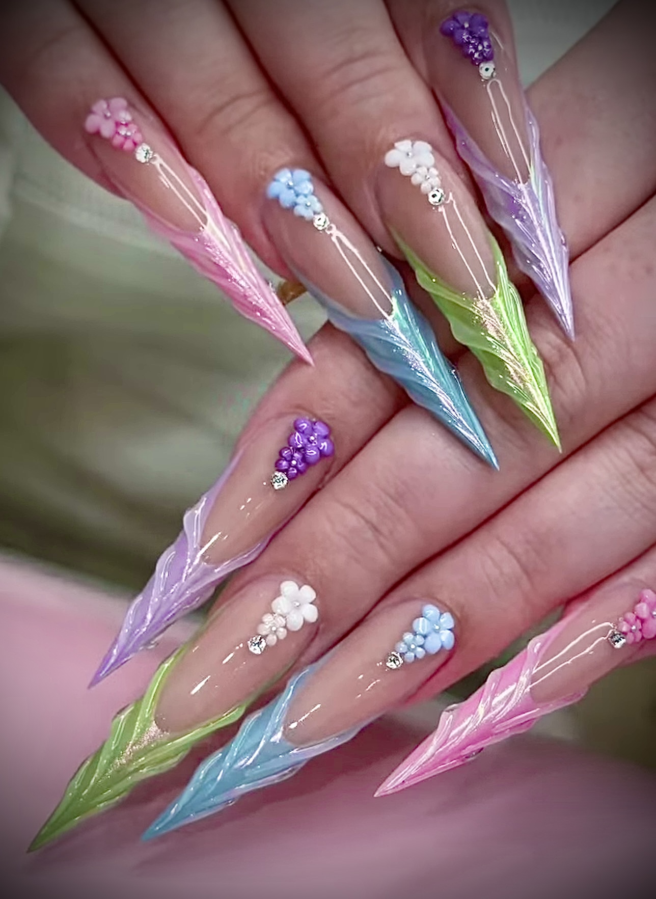 Devine NailSpa nail photo 1