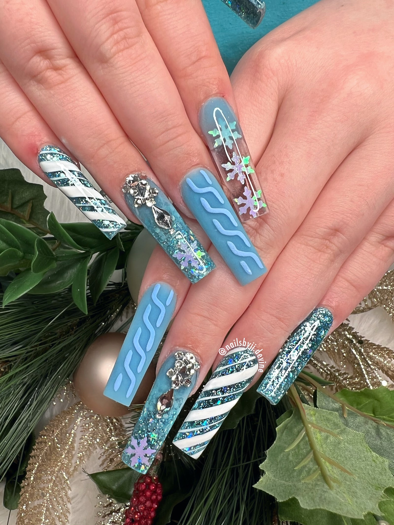 Devine NailSpa nail photo 4